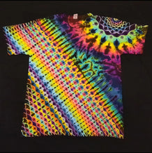 Load image into Gallery viewer, Large. Tie dye shirt. Psychedelic pleat/mandala combo tee.
