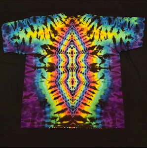 2XL. Tie dye shirt. Triangle/diamond fusion combo tee.