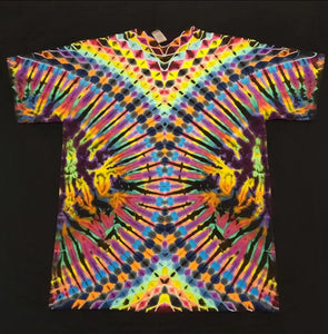 Large. Tie dye shirt. Psychedelic V variation tee.