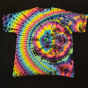 2XL. Tie dye shirt. Rainbow wave/geode combo tee.