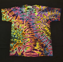 Load image into Gallery viewer, XL. Tie dye shirt. Scrunch tee.
