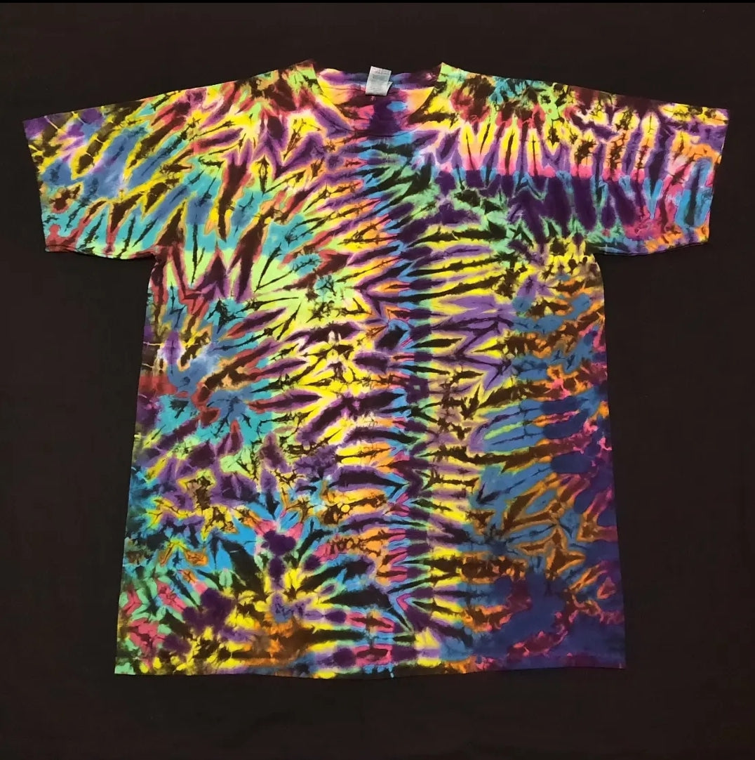 Medium. Tie dye shirt. Scrunch tee. – 49th Vibration Dyes