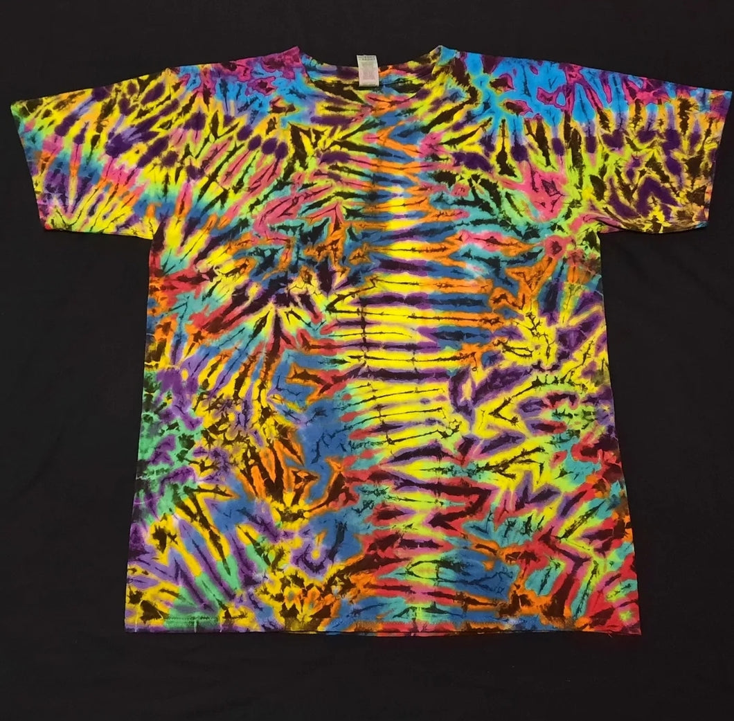 Large. Scrunch tee.
