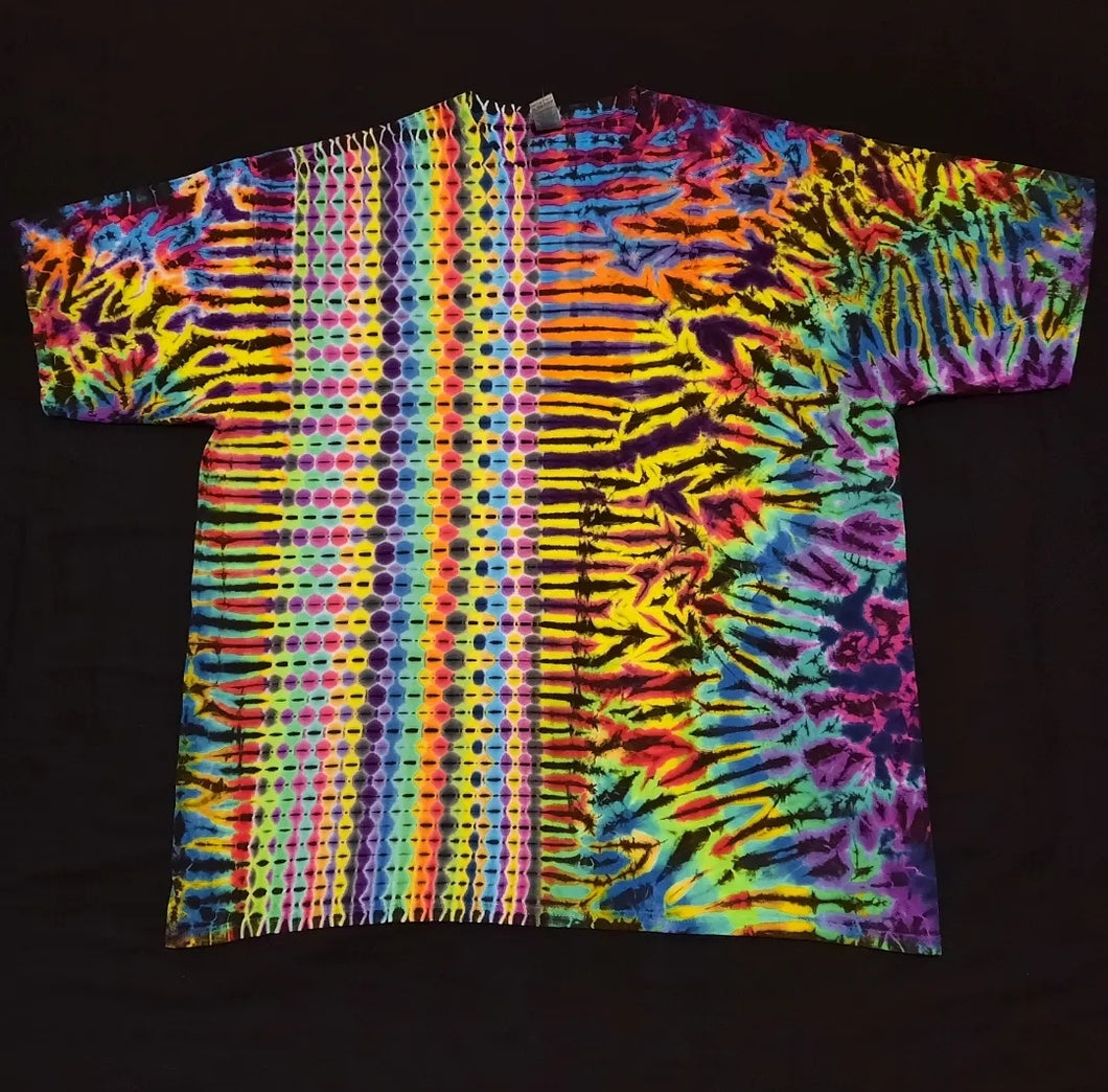 2XL. Honeycomb/scrunch combo tee.