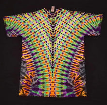 Load image into Gallery viewer, Medium. Psychedelic V tee.
