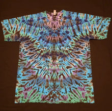 Load image into Gallery viewer, XL. Psychedelic scrunch tee.
