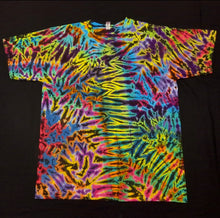 Load image into Gallery viewer, XL. Scrunch tee.
