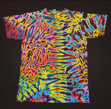 Load image into Gallery viewer, Medium. Scrunch tee.
