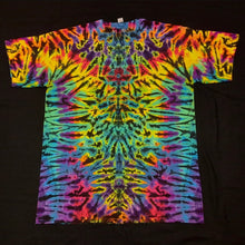Load image into Gallery viewer, Large. Psychedelic scrunch tee.
