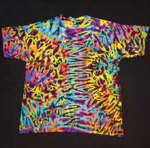Load image into Gallery viewer, 2XL. Scrunch tee.
