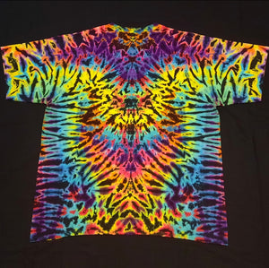 2XL. Psychedelic scrunch tee.